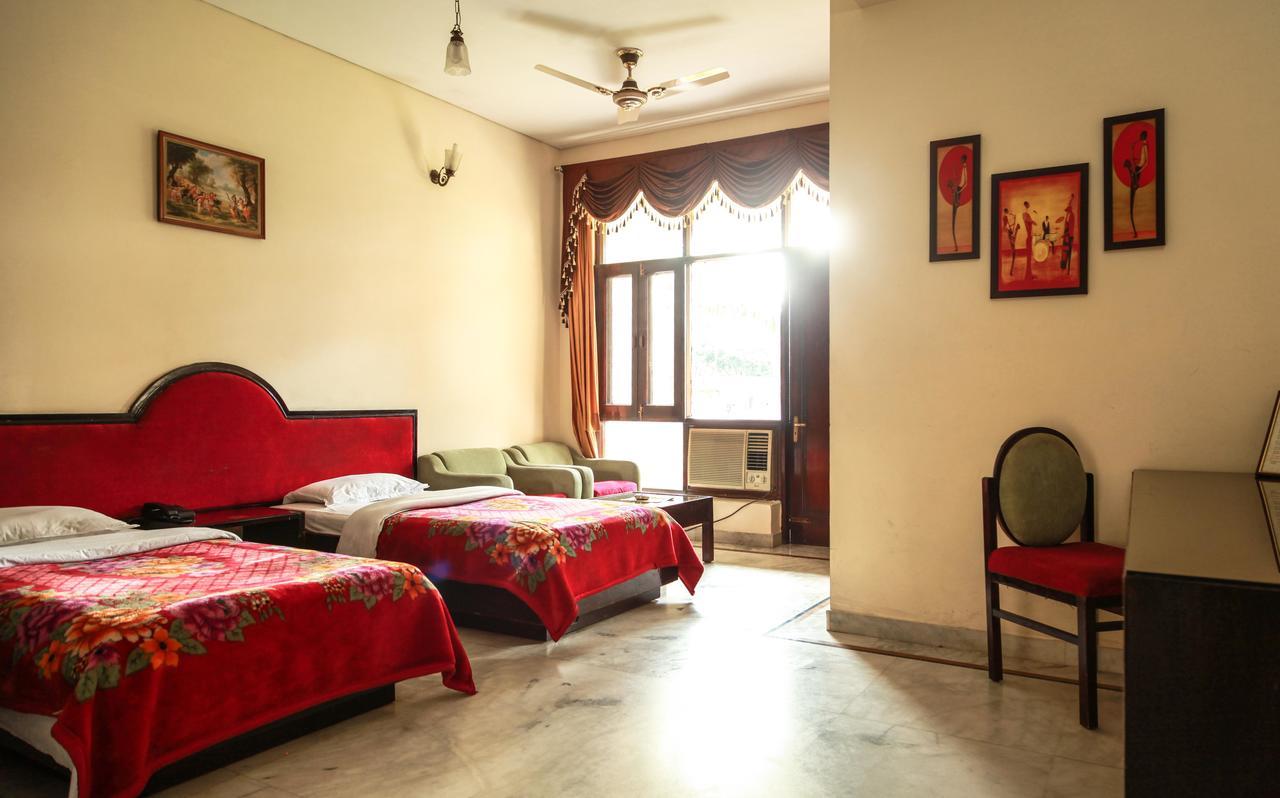 Hotel Neeraj Bhawan- Triveni Ghat Rishīkesh Exterior foto