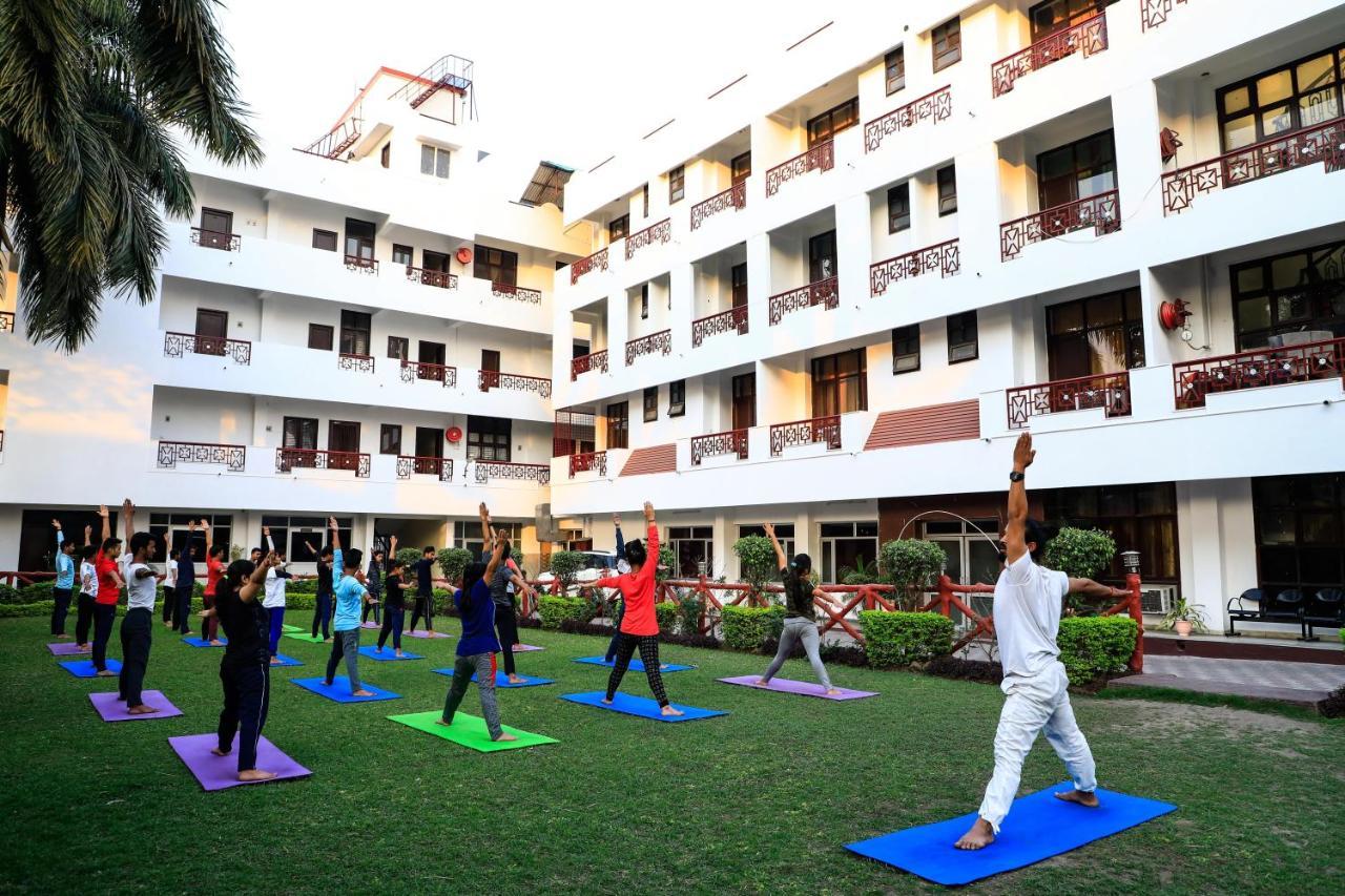 Hotel Neeraj Bhawan- Triveni Ghat Rishīkesh Exterior foto